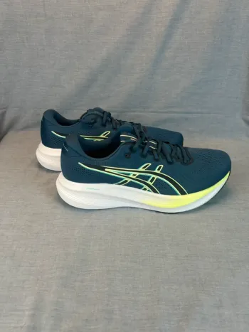 Asics Gel Excite 11 Running Shoes d'occasion
