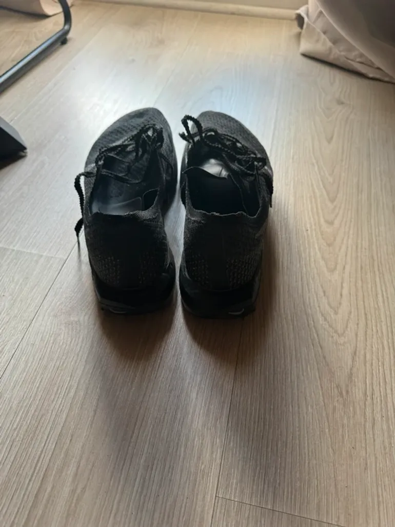 Gebrauchtes Nike zoomX vaporfly next% bike — Bild 4 von 7