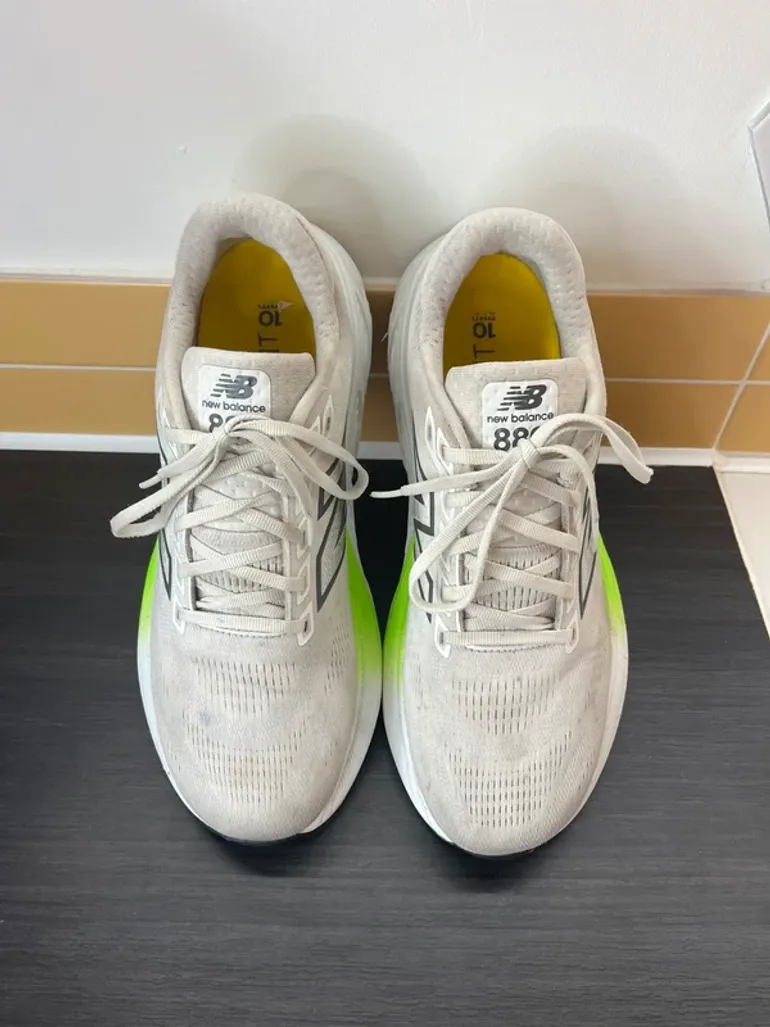 Used New Balance Fresh Foam x880 v15 bike — image 2 of 13