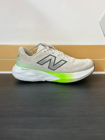 Used New Balance Fresh Foam x880 v15 bike — image 6 of 13