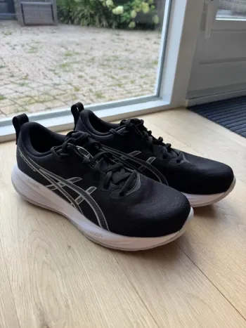 Used Asics Gel-Cumulus 27 bike — image 2 of 4