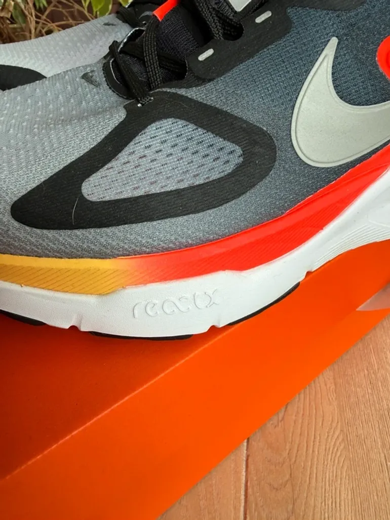 Used Nike Structure Plus bike — image 7 of 8