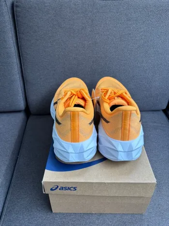 Used Asics Dynablast 6 bike — image 3 of 9