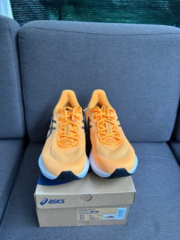Used Asics Dynablast 6 Running Shoes