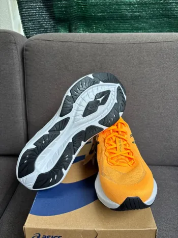 Used Asics Dynablast 6 bike — image 5 of 9
