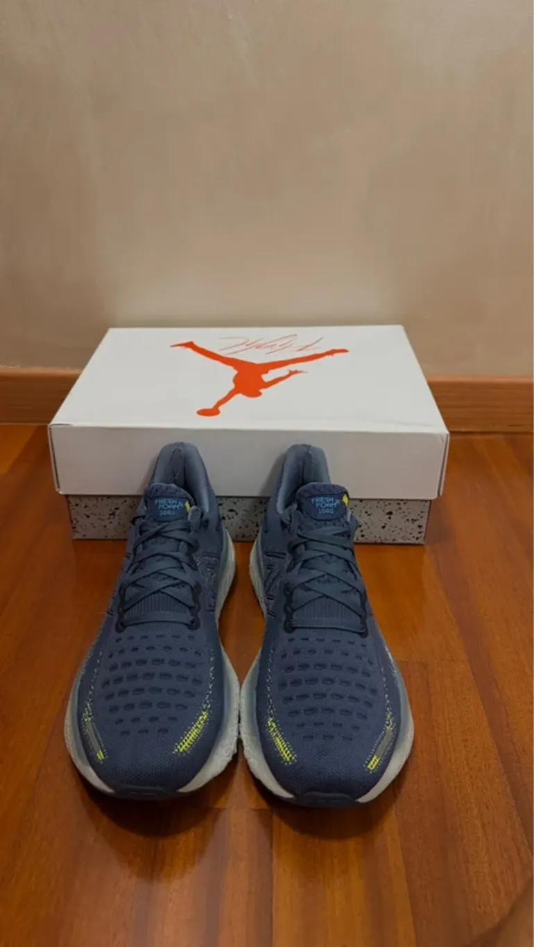 Used New Balance Fresh Foam X 1080 v12 bike — image 3 of 9