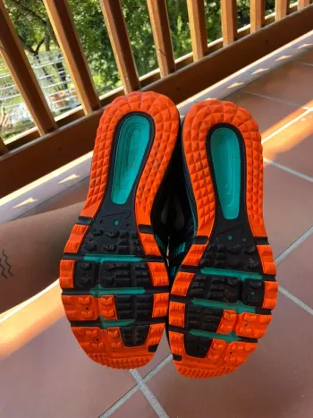 Used Nike Trail Running Shoes bike — image 5 of 6