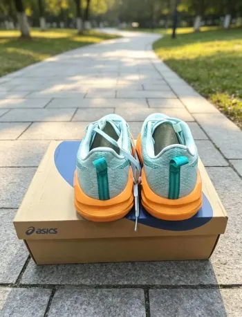Used Asics Sneakers bike — image 5 of 5
