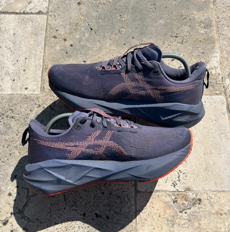 Used Asics Novablast bike — image 2 of 6