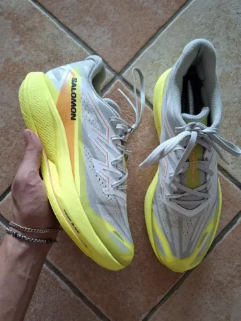 Used Salomon Phantasm 2 Running Shoes