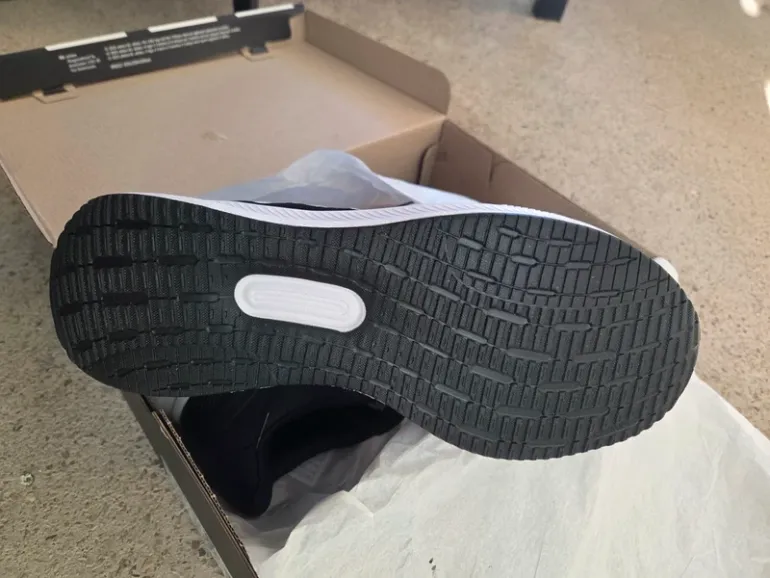Used Adidas Runfalcon 5 Wide bike — image 4 of 7