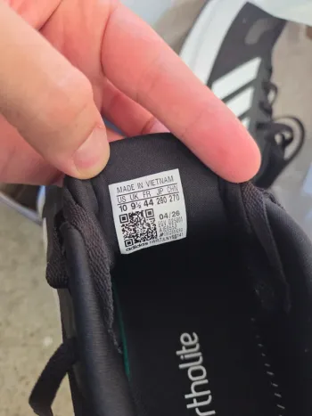 Used Adidas Runfalcon 5 Wide bike — image 5 of 7
