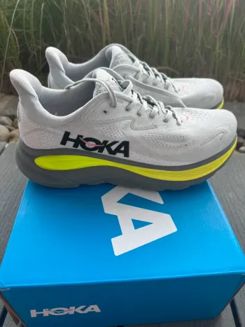 Used Hoka Clifton 10 Running Shoes