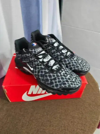 Used Nike Air TL Running Shoes