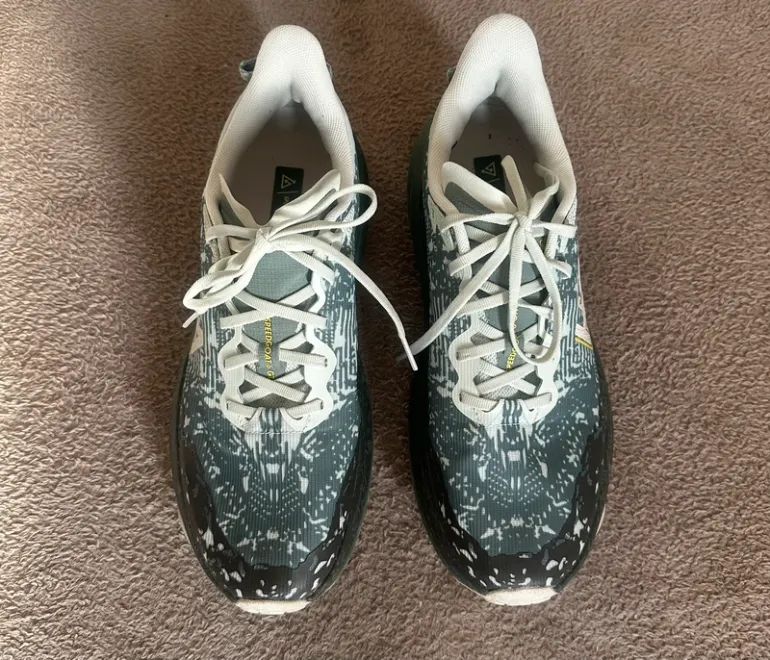 Used Hoka Speedgoat 6 bike — image 6 of 7