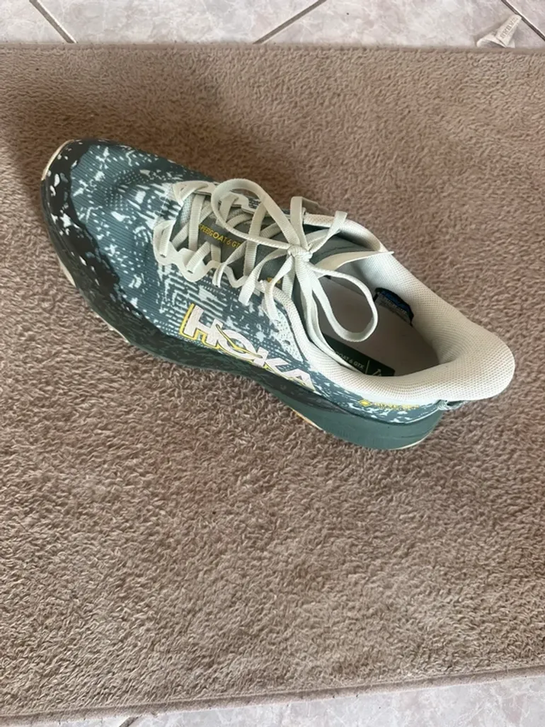 Used Hoka Speedgoat 6 bike — image 2 of 7