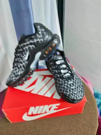 Used Nike Air TL Running Shoes