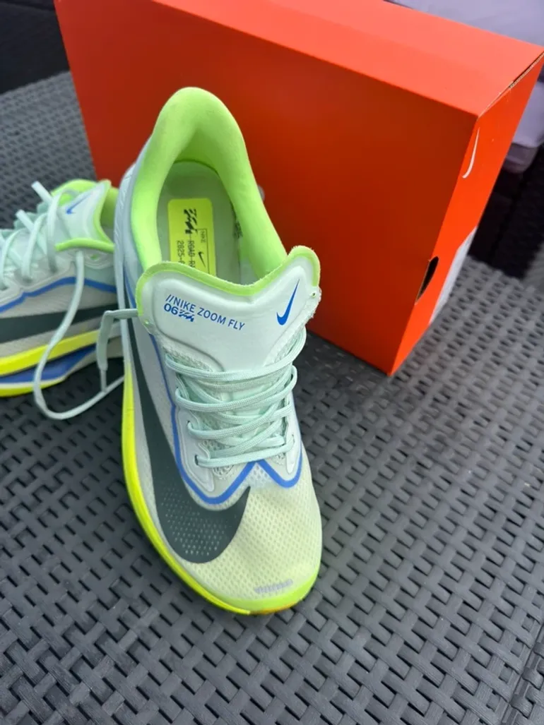 Used Nike Zoom Fly 6 bike — image 2 of 5