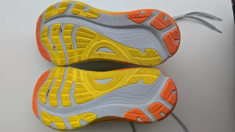 Used Asics Kayano 32 bike — image 5 of 6