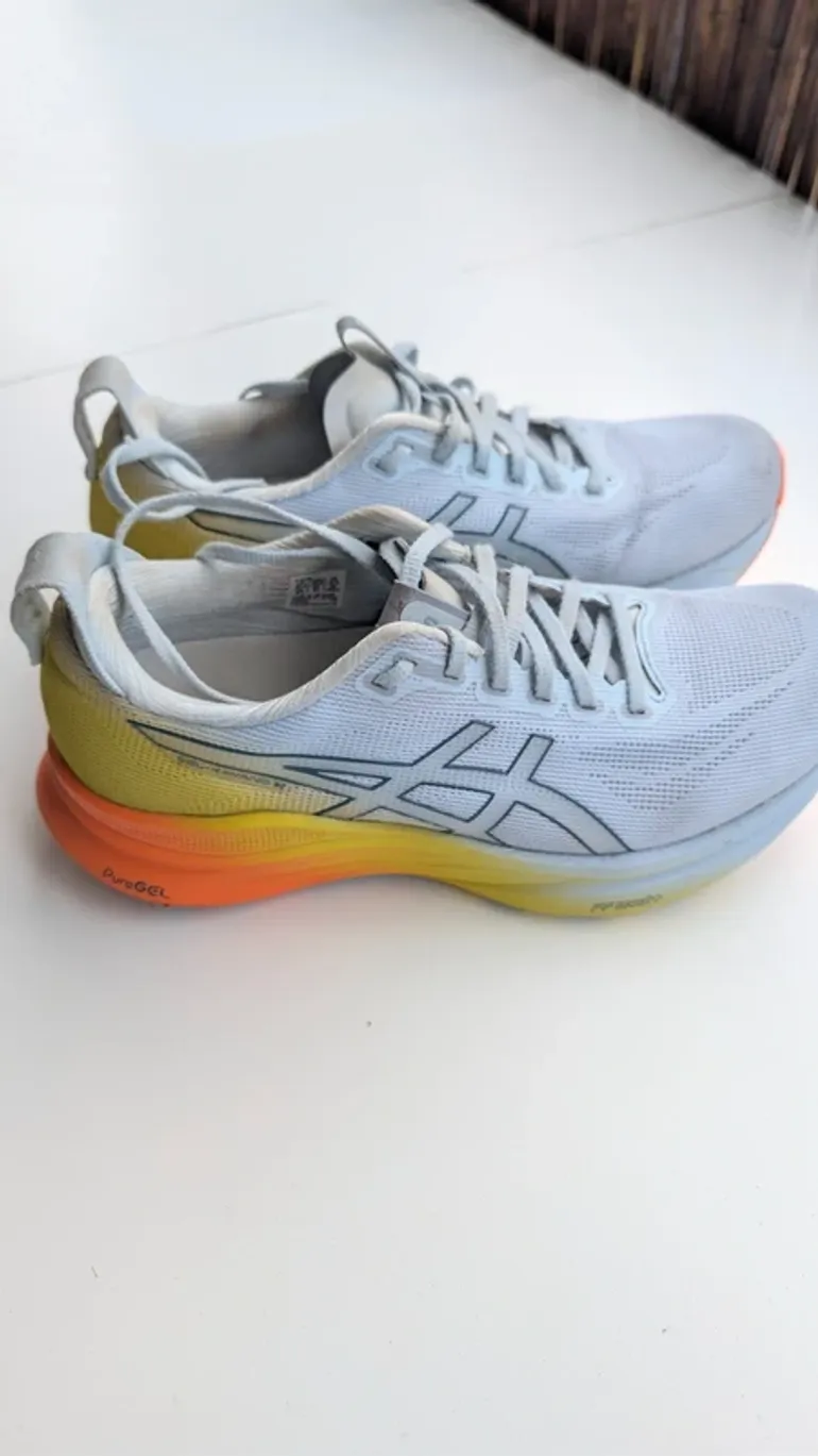 Used Asics Kayano 32 bike — image 2 of 6