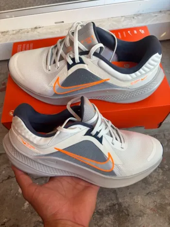 Gebrauchtes Nike Quest 5 Running Shoes