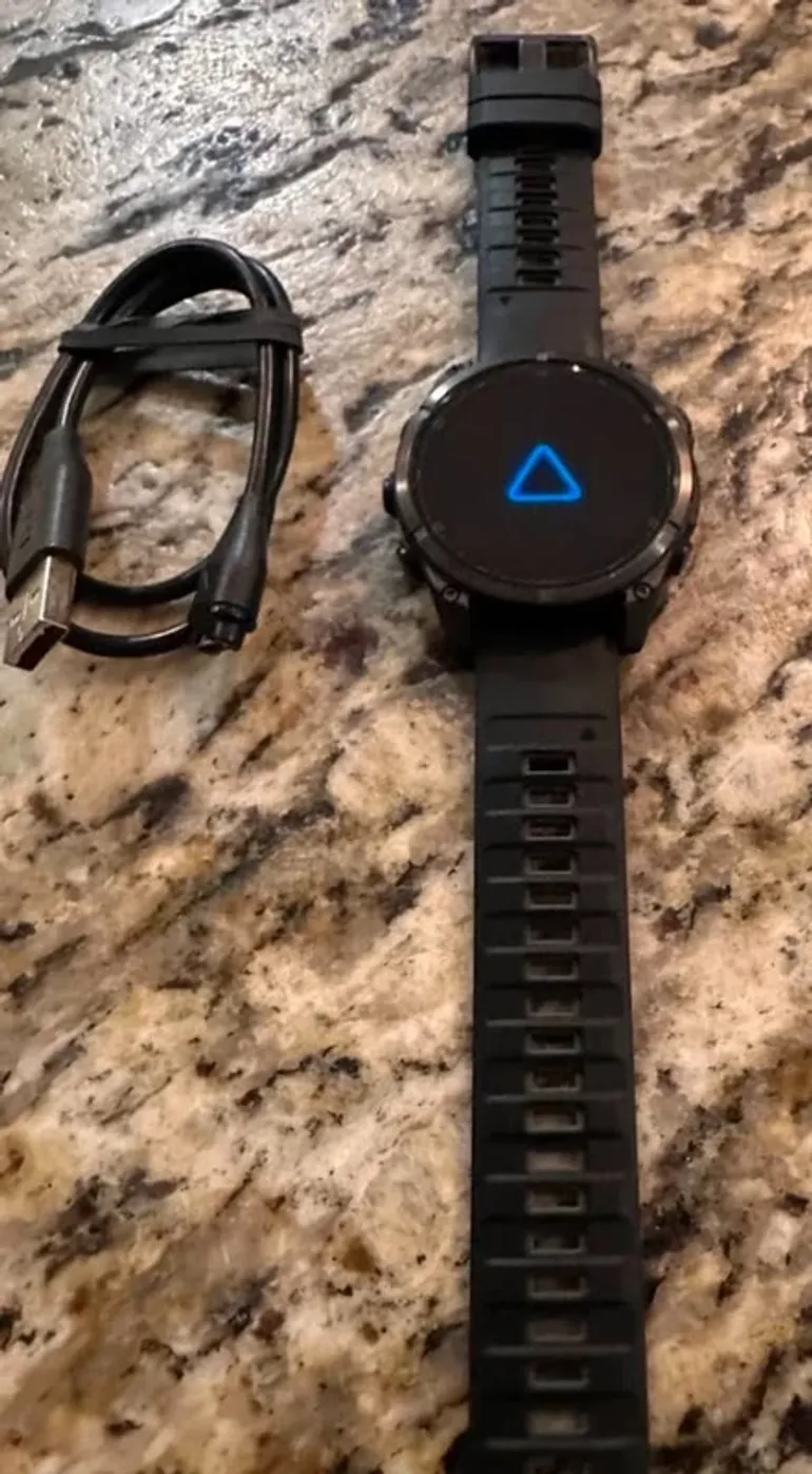 Used Garmin Fenix 8 AMOLED Sapphire 47 mm bike — image 3 of 9