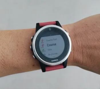 Used Garmin Fenix 5S Electronics