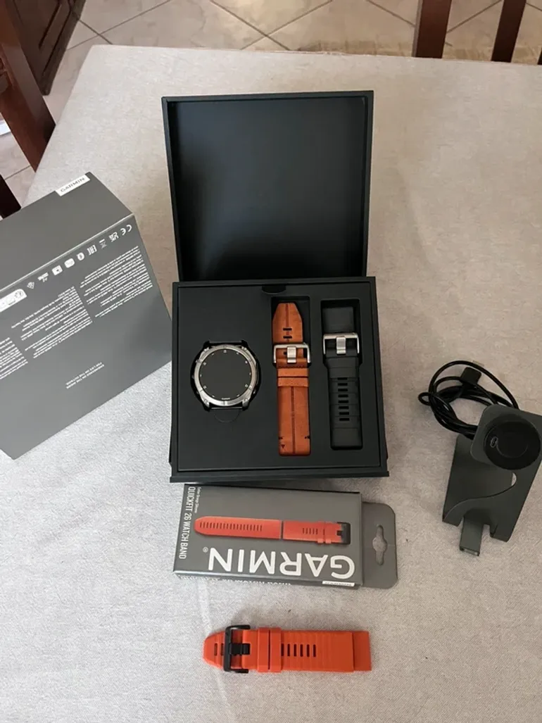 Used Garmin Fenix 8 51mm titanium bike — image 2 of 5