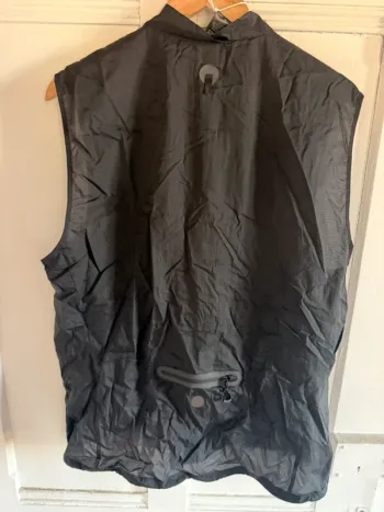 Używany Asics Running Veste sans manche bike — zdjęcie 5 z 5