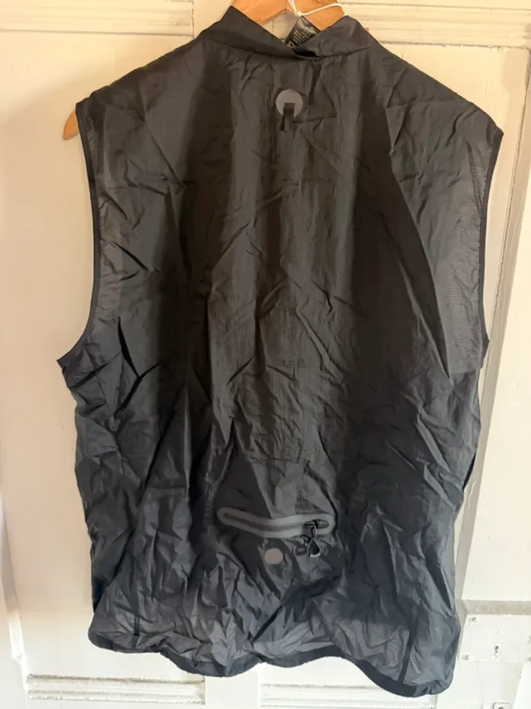 Używany Asics Running Veste sans manche bike — zdjęcie 5 z 5