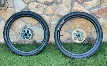 Used Roval Traverse SL Carbon 650B Wheels 2020 Wheels