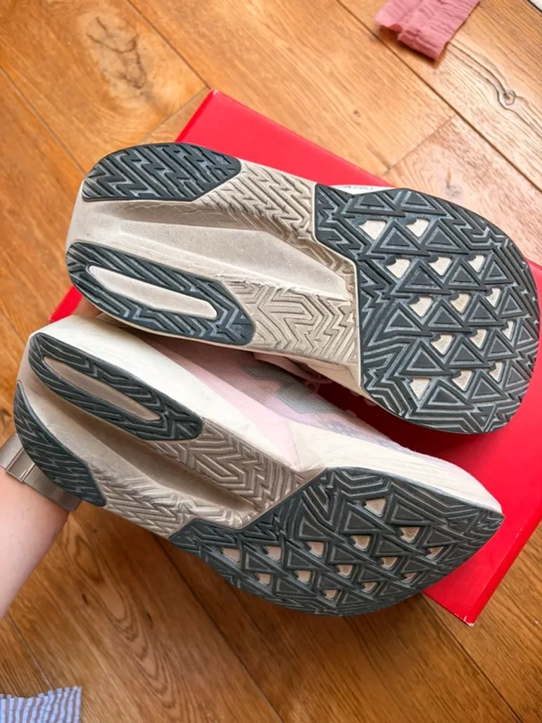 Used New Balance Rebel WFCXLI5 bike — image 5 of 6