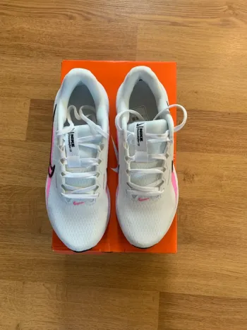Nike Downshifter 13 Running Shoes d'occasion