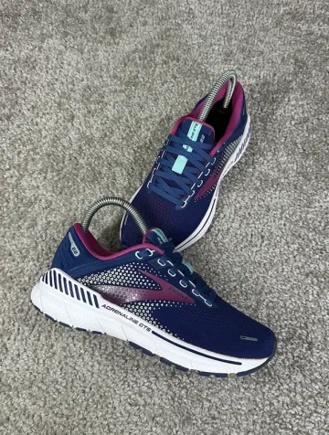 Used Brooks Adrenaline GTS 22 Running Shoes