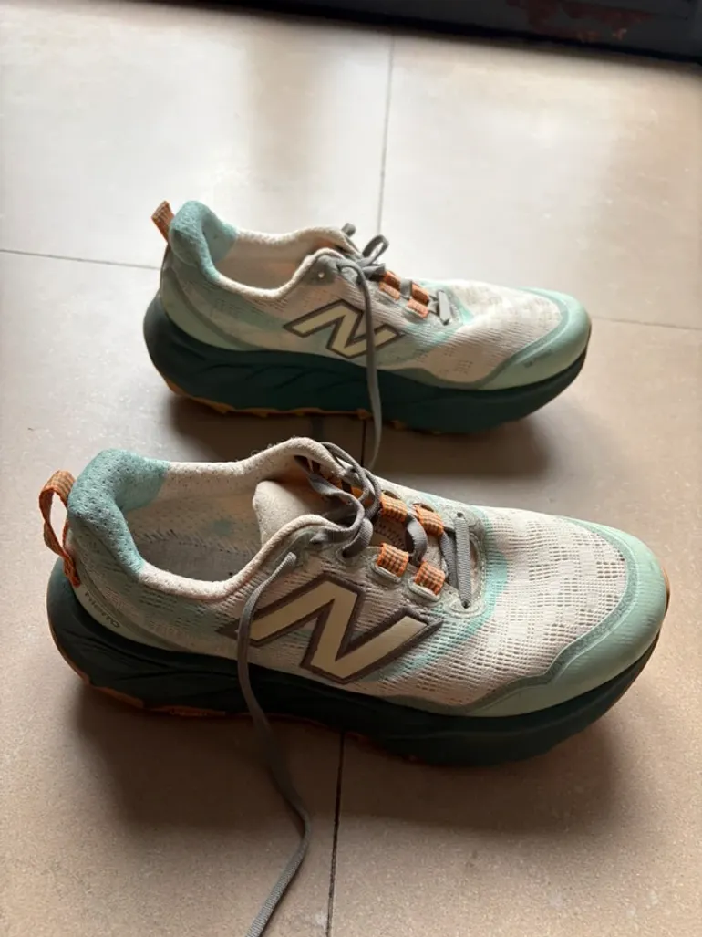 Used New Balance Trail Running Shoes bike — image 3 of 4