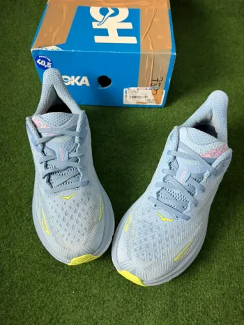 Used Hoka Clifton 9 Running Shoes