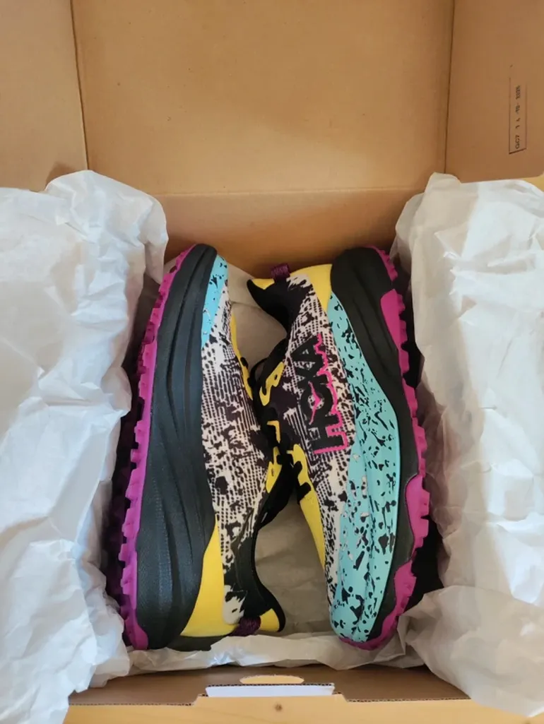 Used Hoka Speedgoat 6 bike — image 2 of 7
