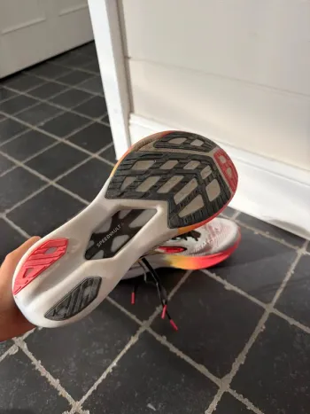 Used Brooks Hyperion Elite 4 bike — image 3 of 9