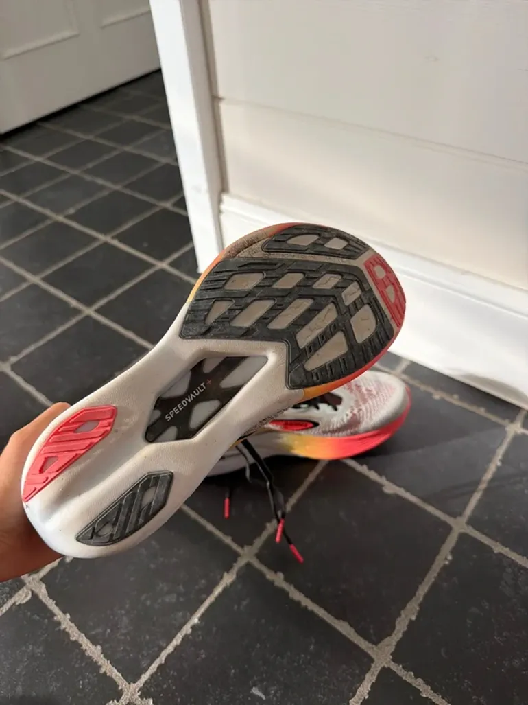 Used Brooks Hyperion Elite 4 bike — image 3 of 9