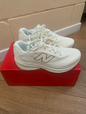 Used New Balance Running Shoes bike — image 2 of 5