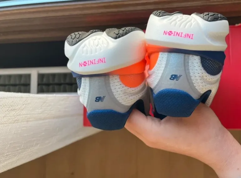 Gebrauchtes New Balance 1080 v15 bike — Bild 3 von 3