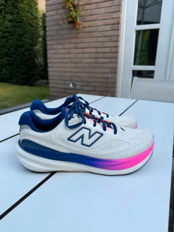 New Balance 1080V15 Running Shoes d'occasion