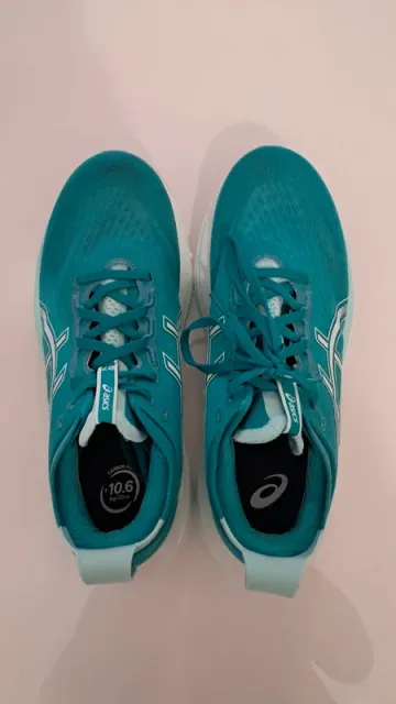 Used Asics Gel Nimbus 27 Running Shoes