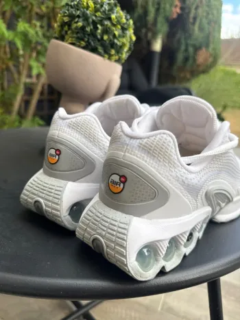 Tweedehands Nike Air Max Dn bike — afbeelding 4 van 9