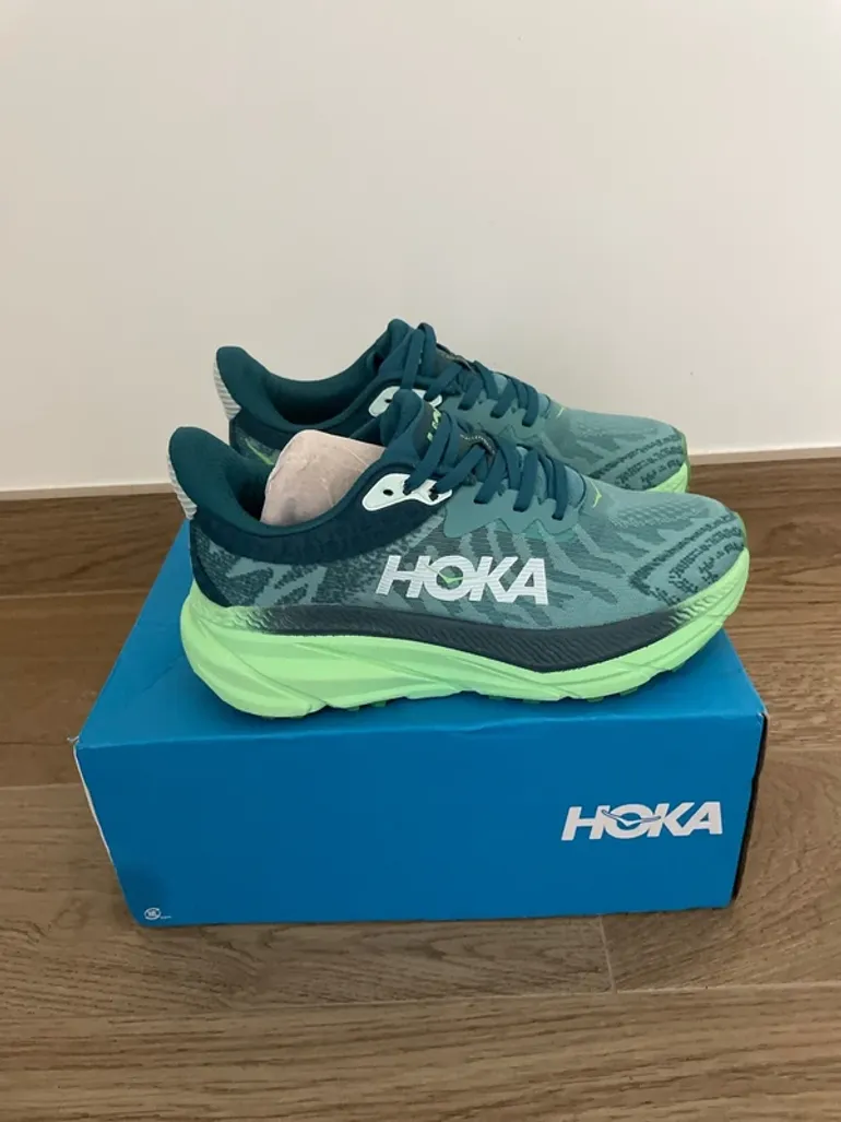 Used Hoka Challenger 7 2026 bike — image 3 of 8