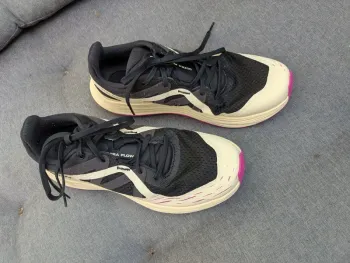Used Salomon Ultra Flow Running Shoes