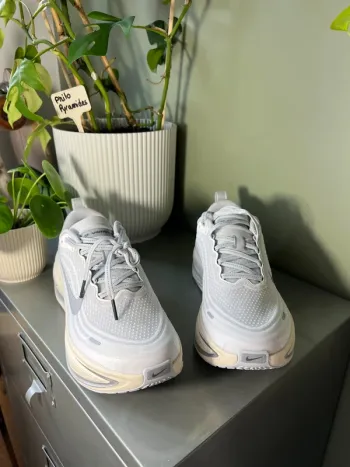 Used Nike Vomero Plus bike — image 4 of 8