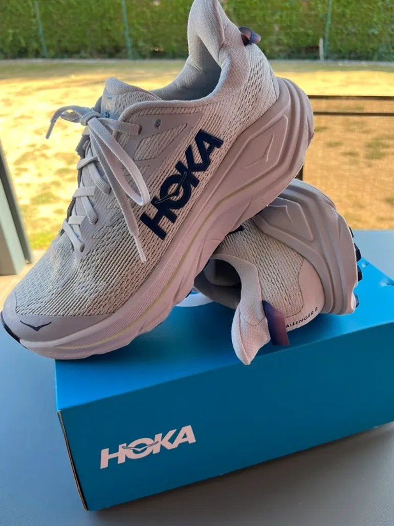 Used Hoka Running Shoes bike — image 3 of 6