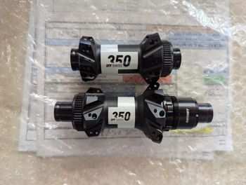 Used Dt Swiss 350 Hubs 15x100 12x142 32h Wheels