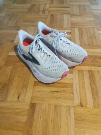 Used Brooks Glycerin max Running Shoes